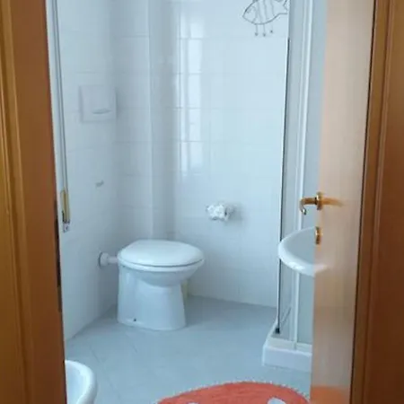 Spacious Quadruple A Stone Throw From The Sea 3*