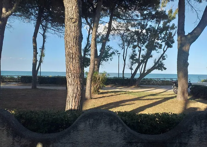 Spacious Quadruple A Stone Throw From The Sea